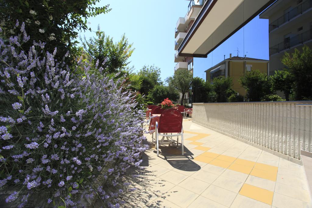 Hotel Conti Rimini Exterior foto