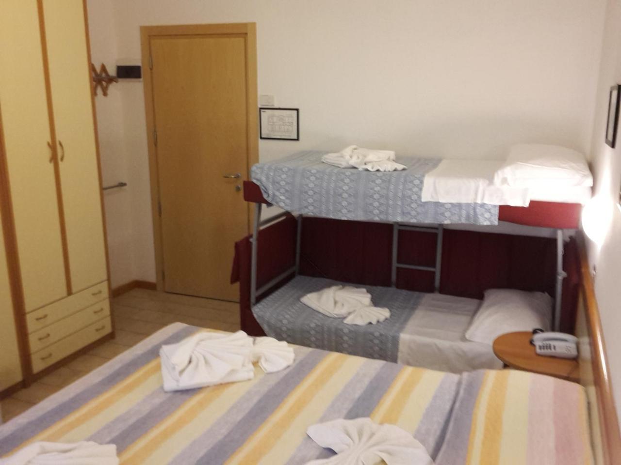 Hotel Conti Rimini Cameră foto